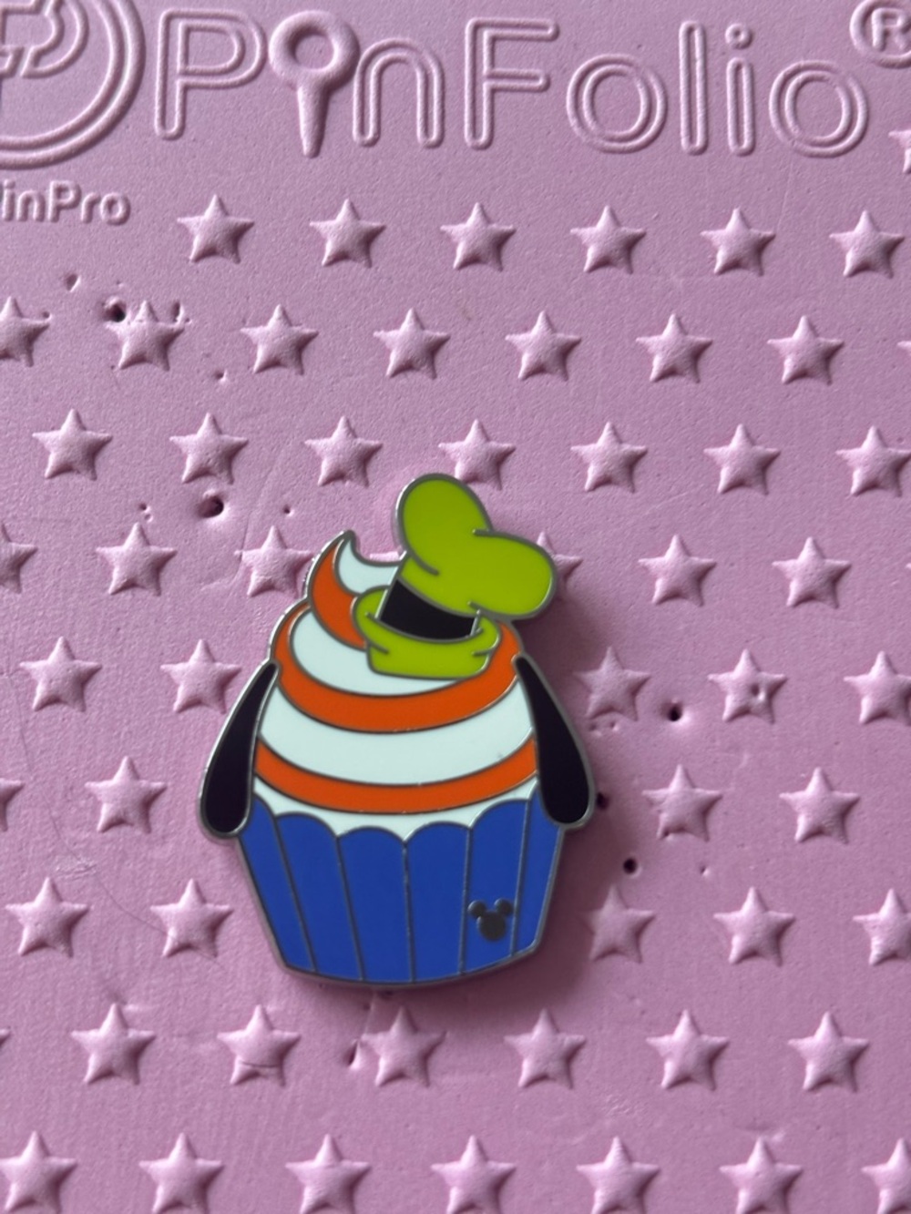 💚Walt Disney World 2026 Hidden Disney Wave A Goofy Cupcake Pin